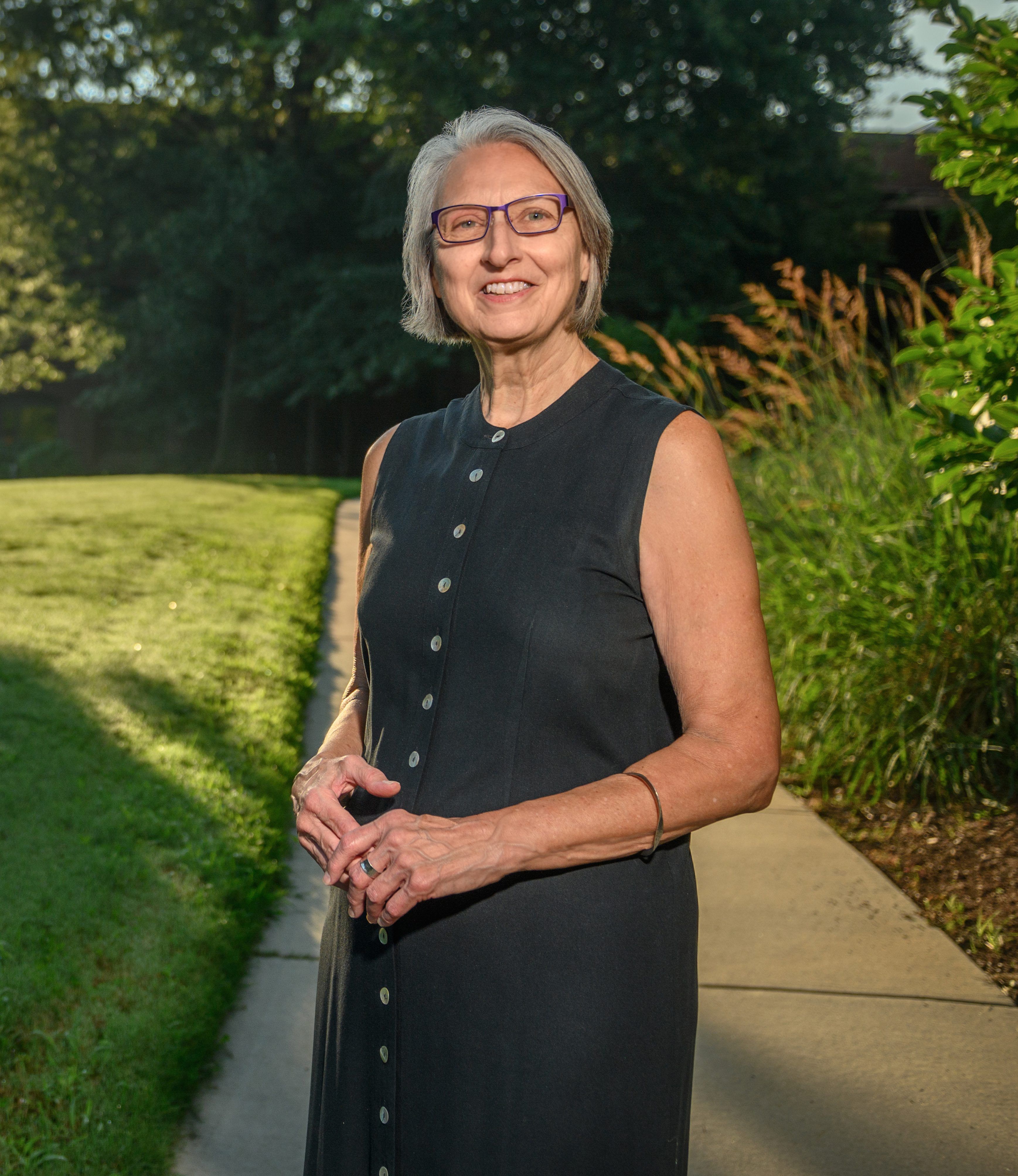 L DiAnne Borders